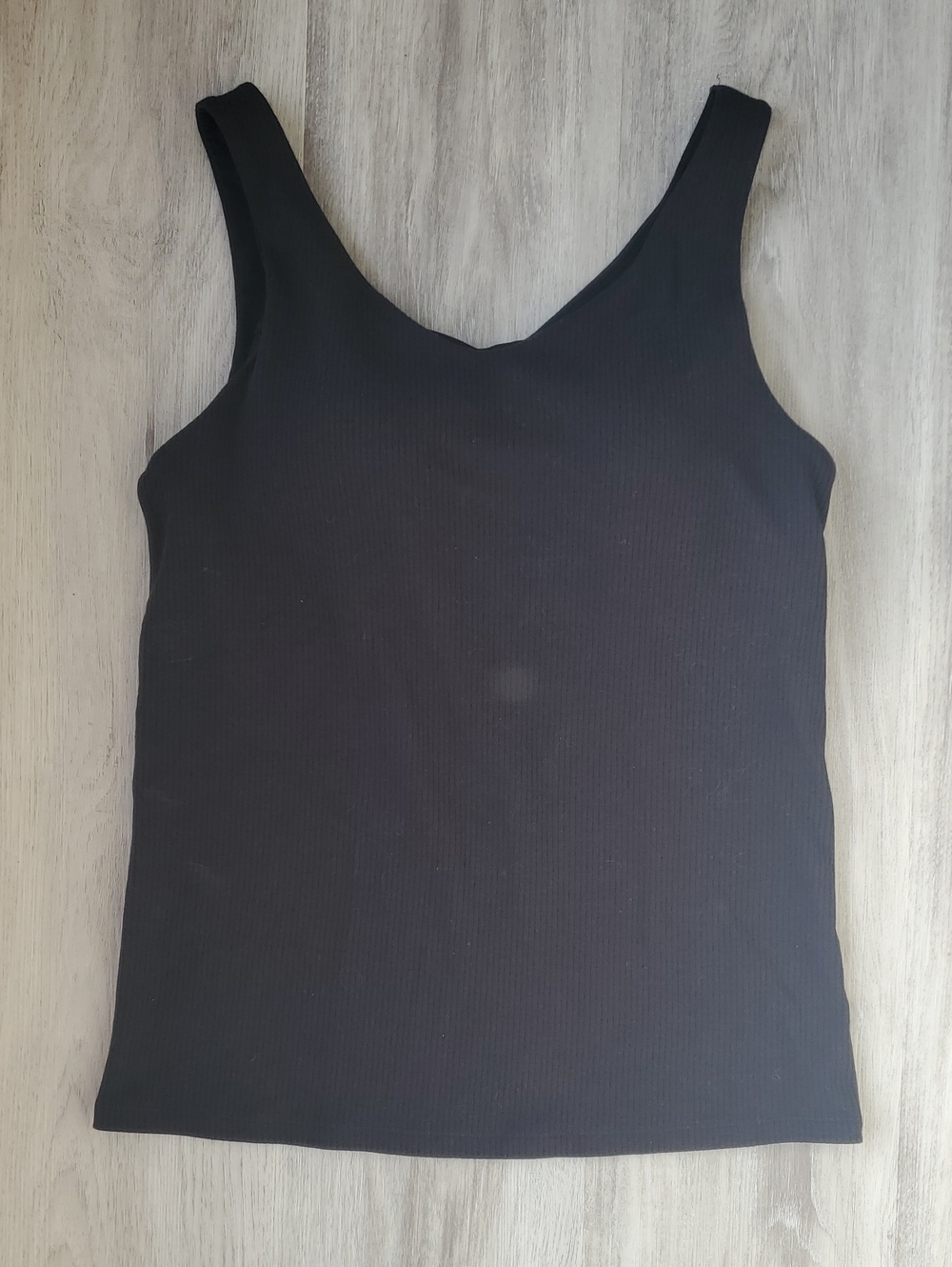 6/$18💎 Size S - Black Ribbed Textured Tank Top With Built-in Bra - AIRism